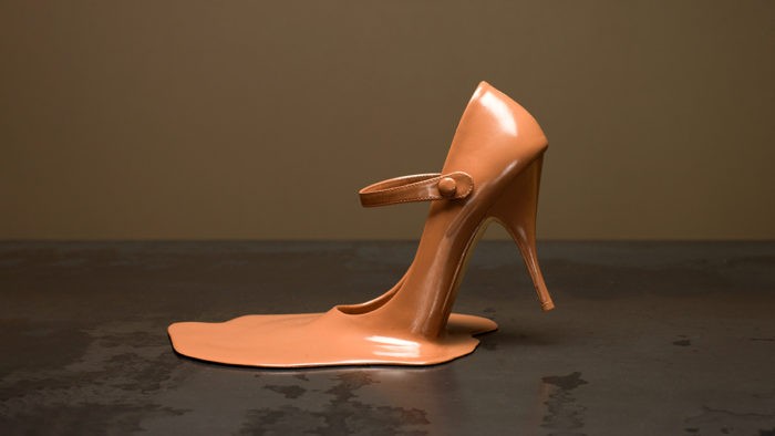 International retailing: luxury brands managing around counterfeiters 